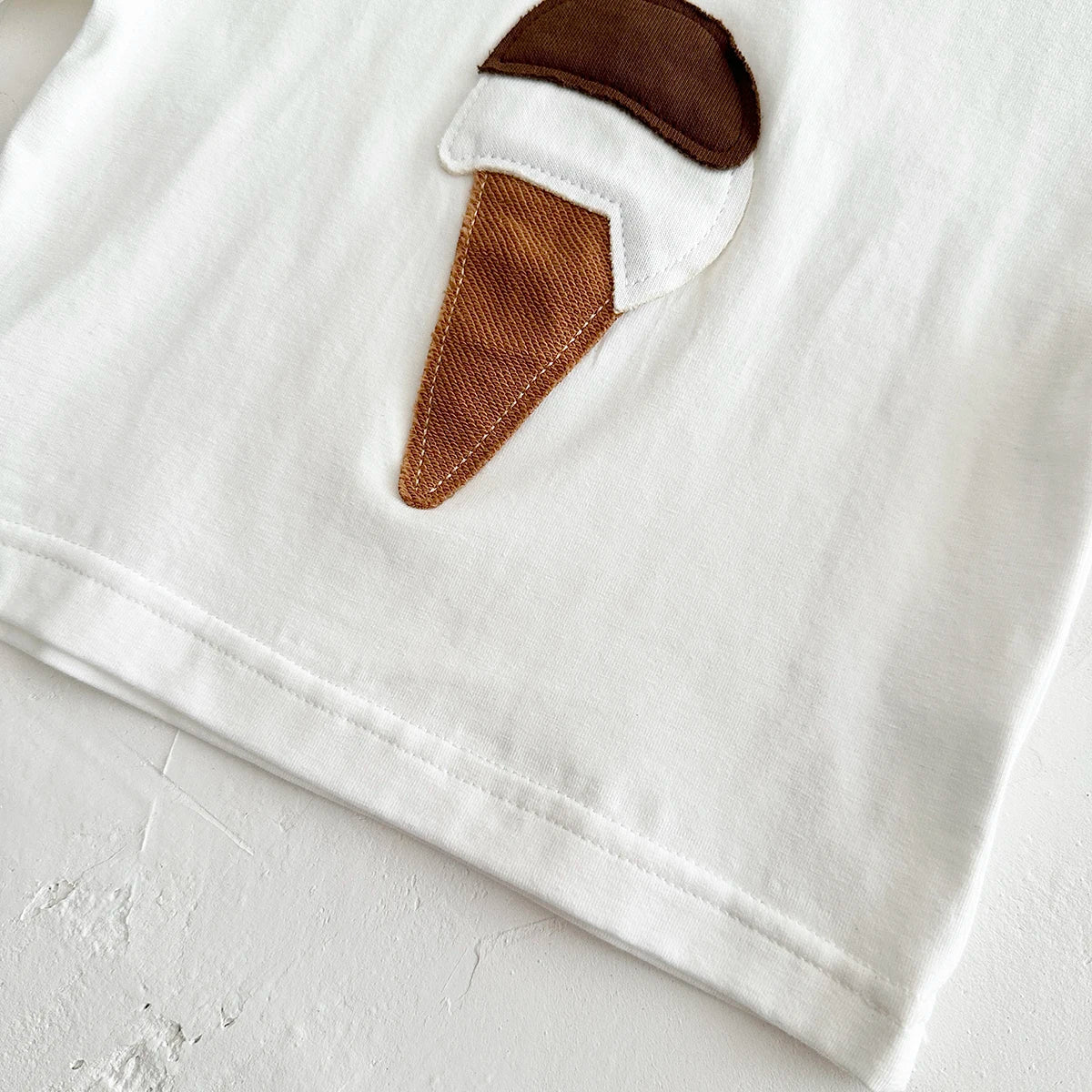 Baby Summer Outfit – 2-Piece Newborn Set, Ice Cream Print T-Shirt & Sports Shorts for Boys & Girls