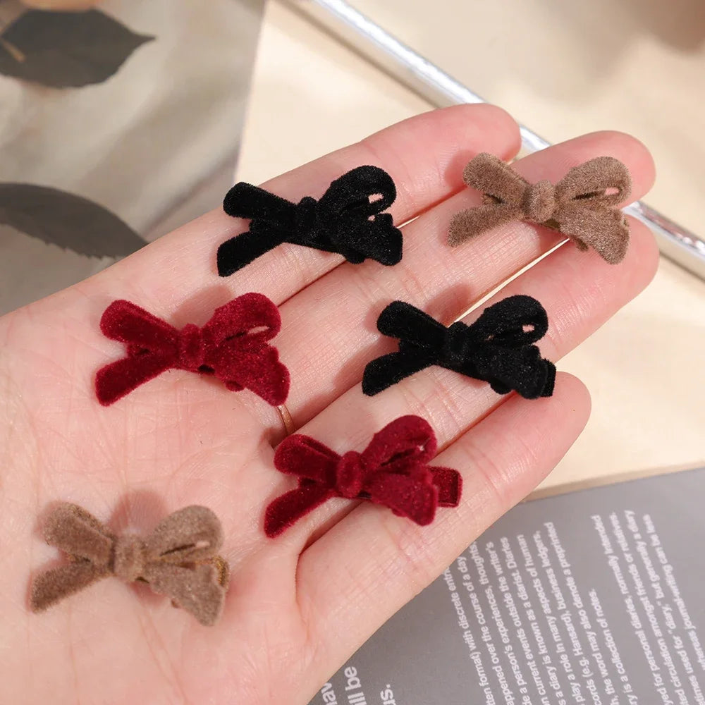 Mini Bow Hair Clips – Soft Velvet Design