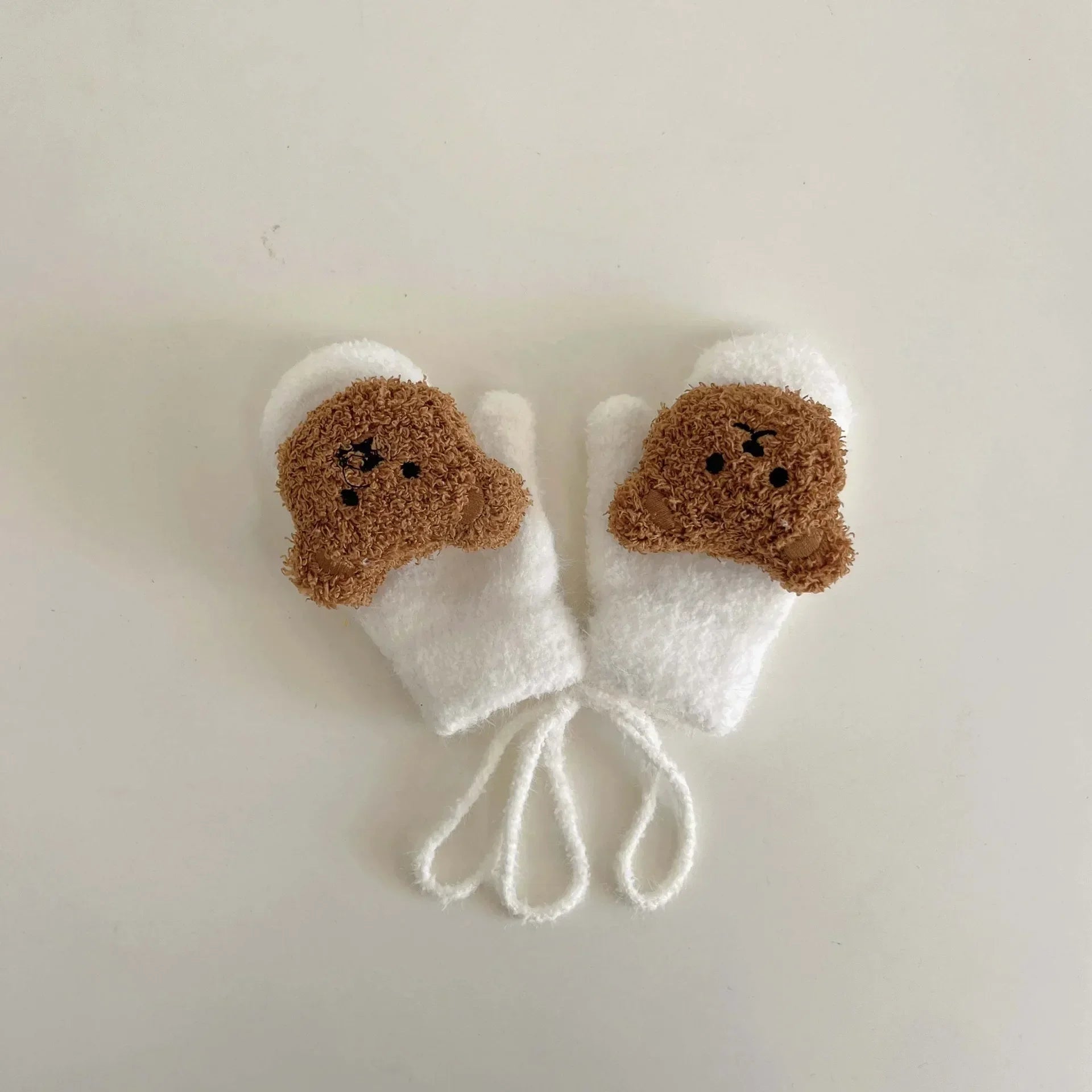 MOMSTAG Kids' Winter Cartoon Bear Knitted Mittens - Warm & Soft